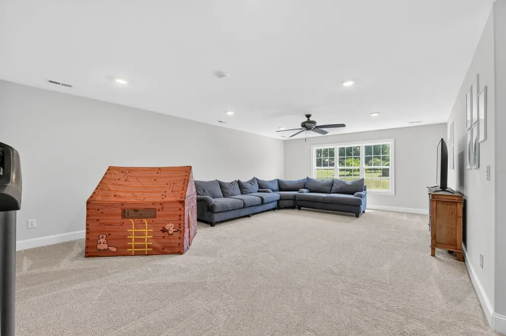 41 Knotting Hill Drive Fayetteville TN 37334
