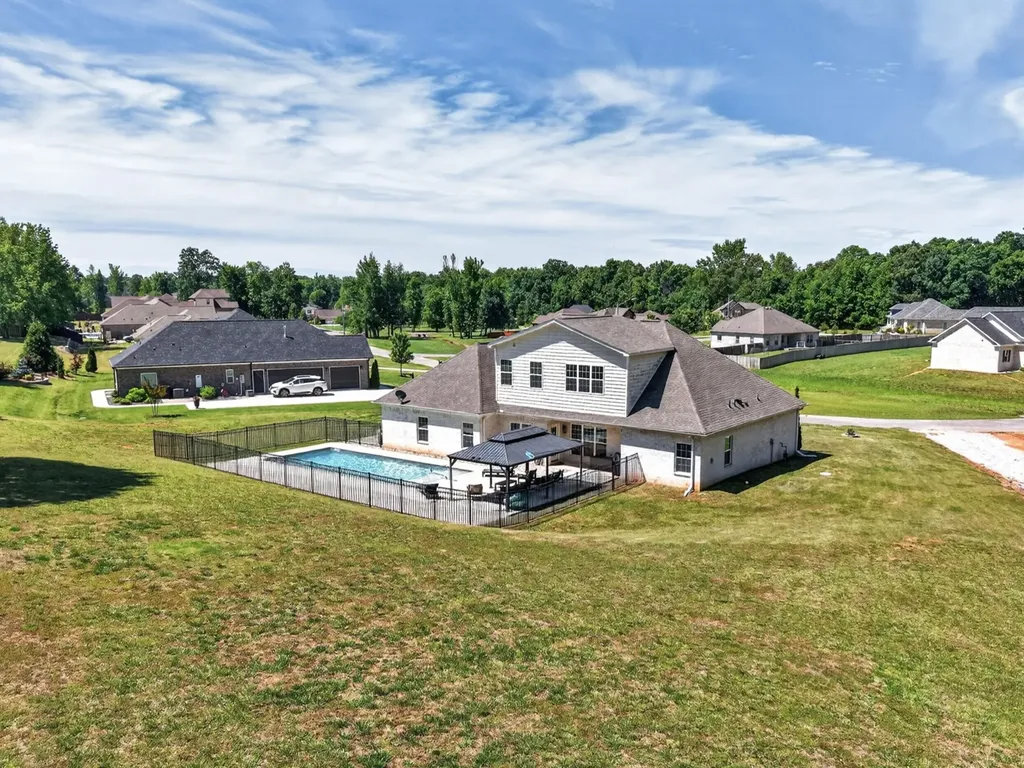 41 Knotting Hill Drive Fayetteville TN 37334