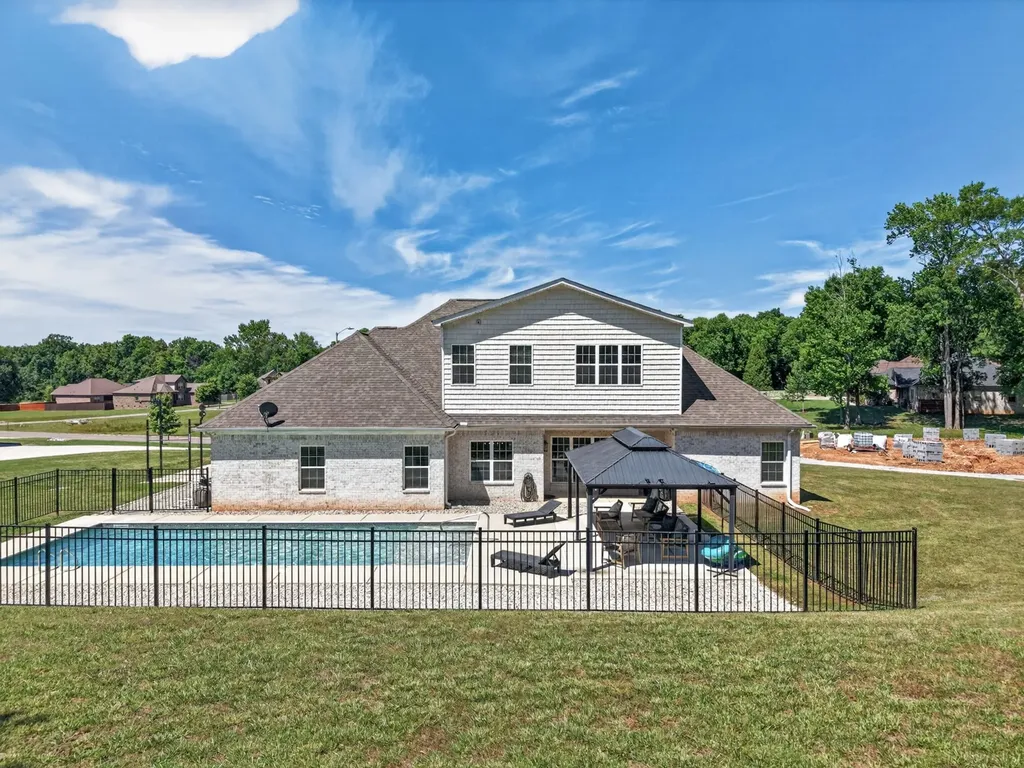 41 Knotting Hill Drive Fayetteville TN 37334