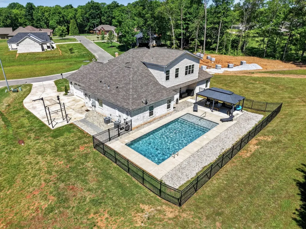 41 Knotting Hill Drive Fayetteville TN 37334