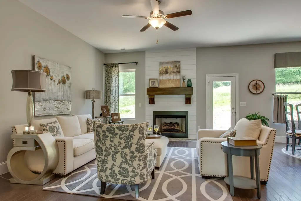 966 Hunters Lane Springfield TN 37172