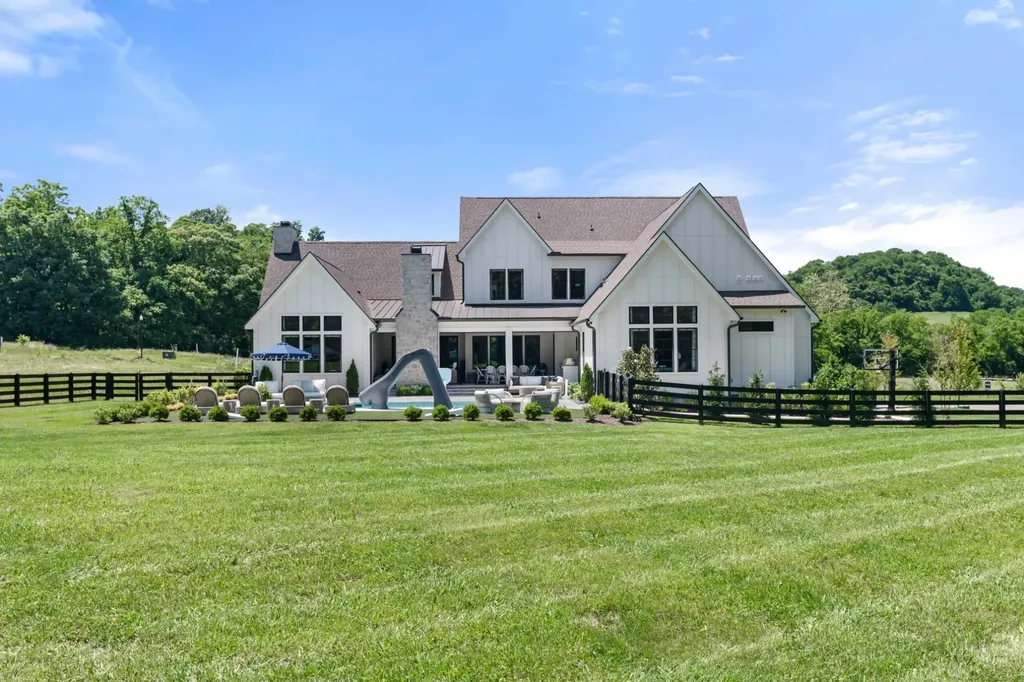 1936 Silver Fox Road Thompsons Station TN 37179