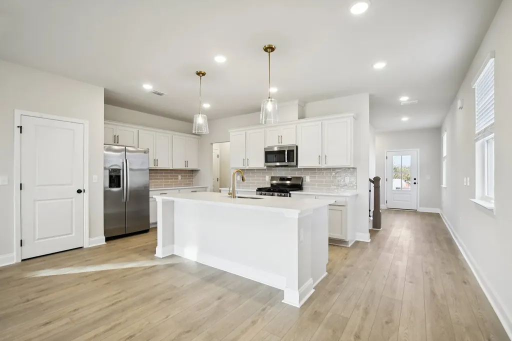 1090 Large Poppy Drive La Vergne TN 37086
