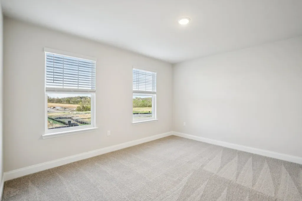 1090 Large Poppy Drive La Vergne TN 37086