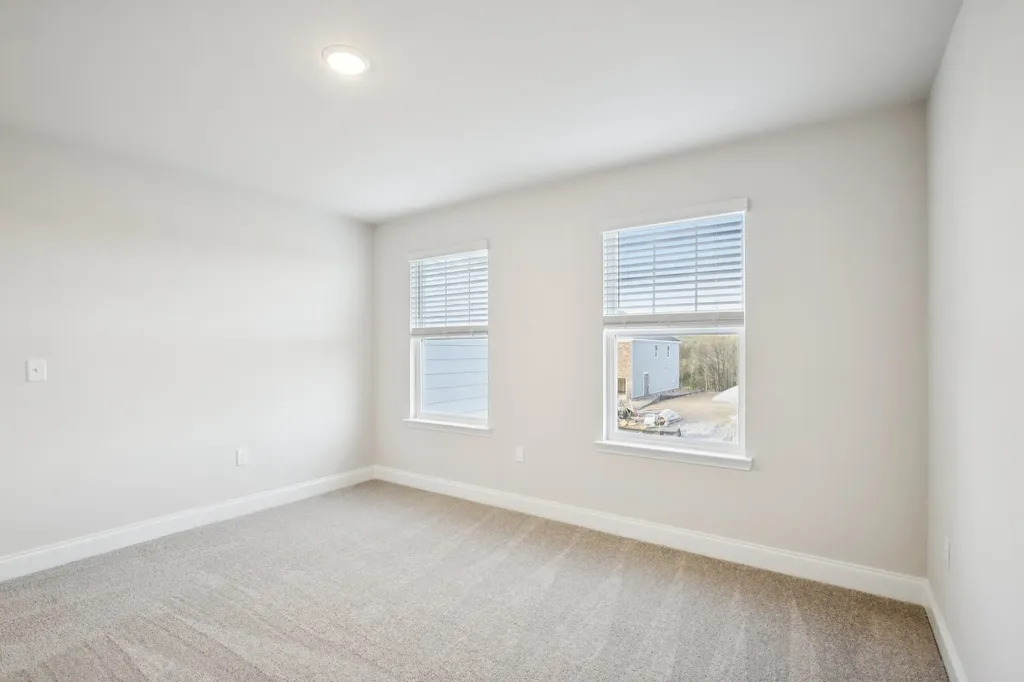 1090 Large Poppy Drive La Vergne TN 37086