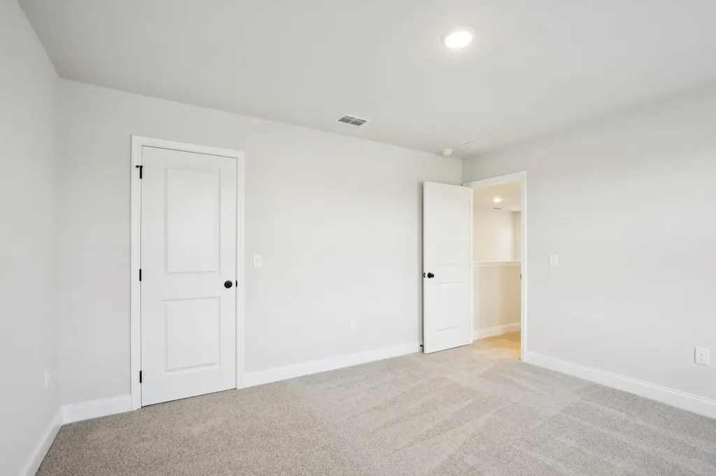 1090 Large Poppy Drive La Vergne TN 37086