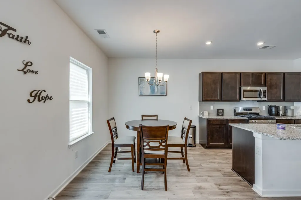 515 Morgan Meadows Way Columbia TN 38401