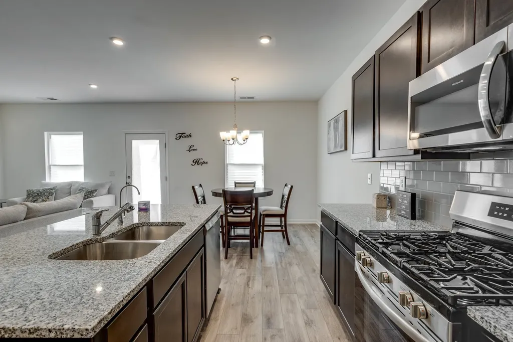 515 Morgan Meadows Way Columbia TN 38401
