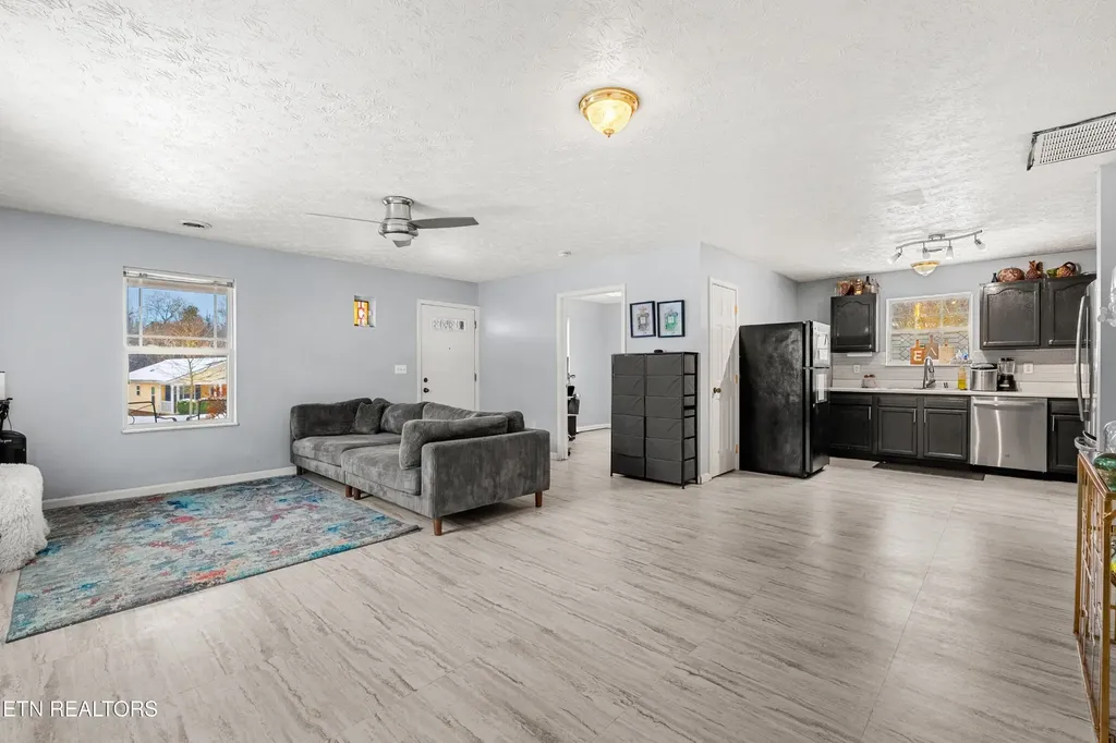 4138 Mission Bell Lane Knoxville TN 37914