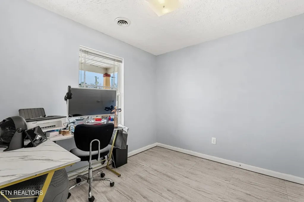 4138 Mission Bell Lane Knoxville TN 37914