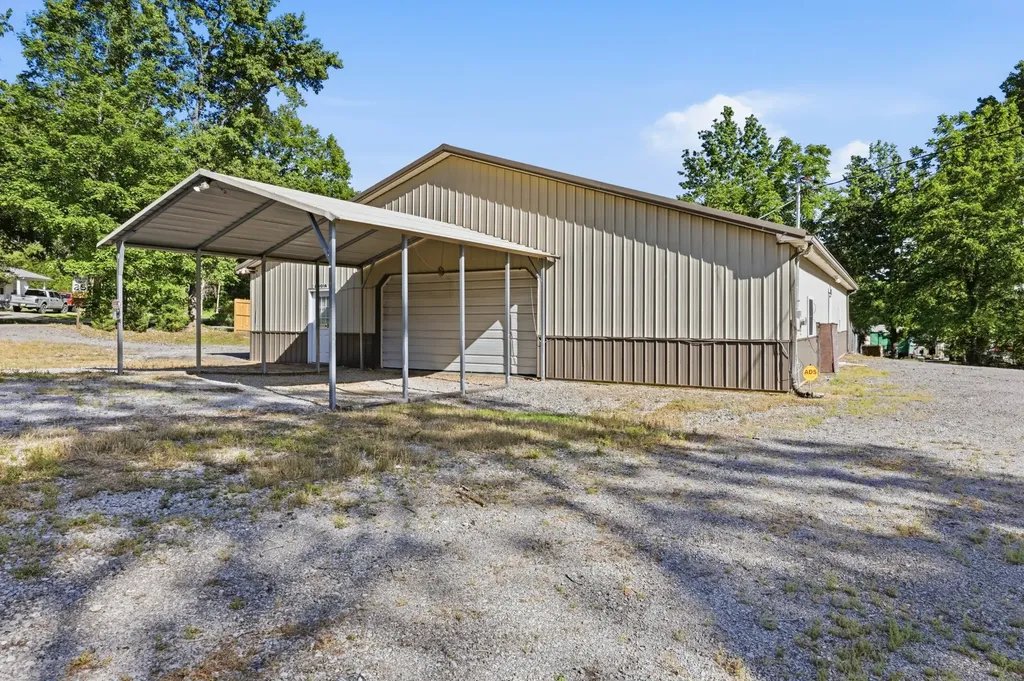 2501 Highway 48 Clarksville TN 37040