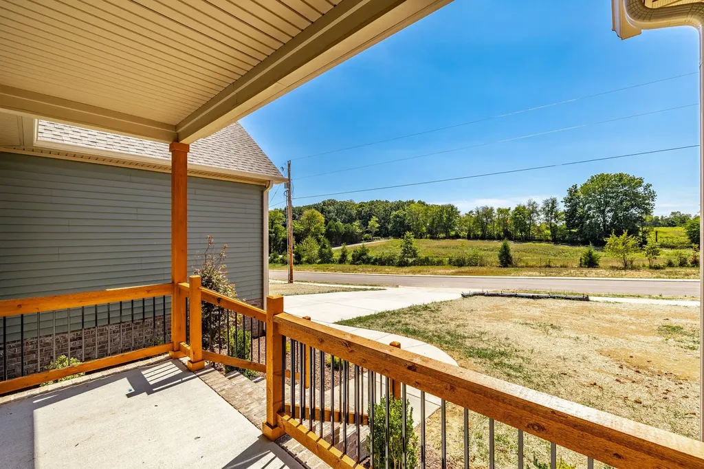 1204 Vickie Lane Portland TN 37148