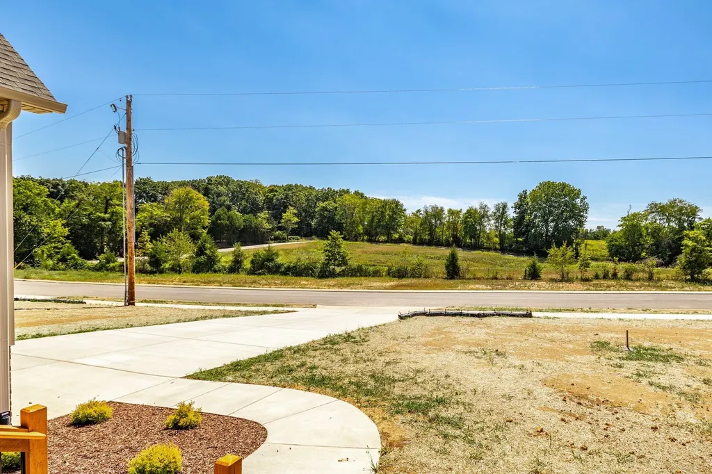 1204 Vickie Lane Portland TN 37148