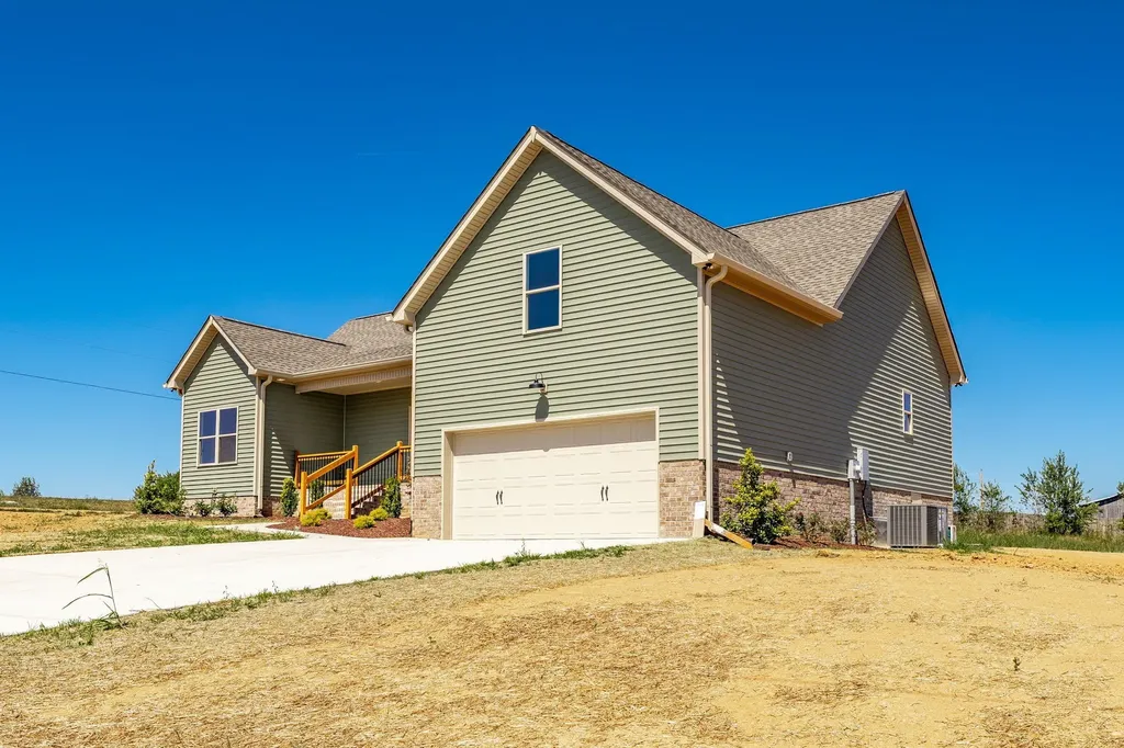 1204 Vickie Lane Portland TN 37148