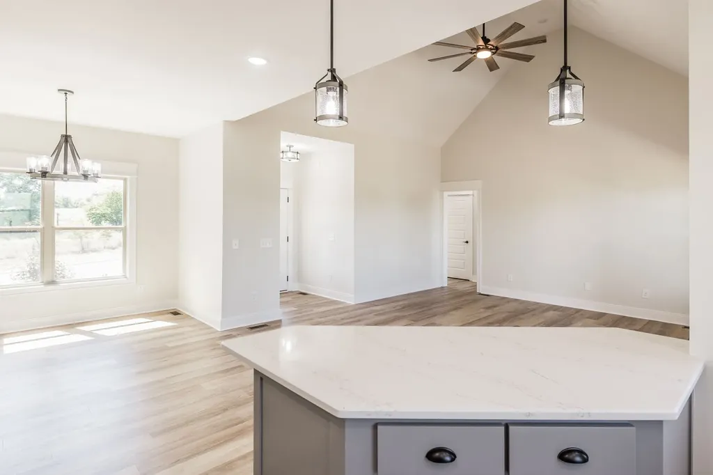 1204 Vickie Lane Portland TN 37148