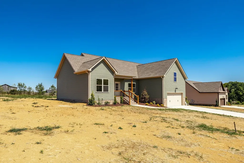 1204 Vickie Lane Portland TN 37148