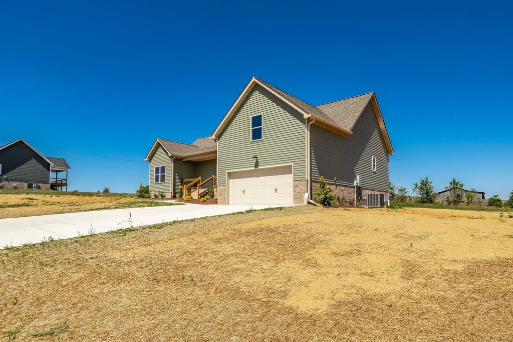 1204 Vickie Lane Portland TN 37148