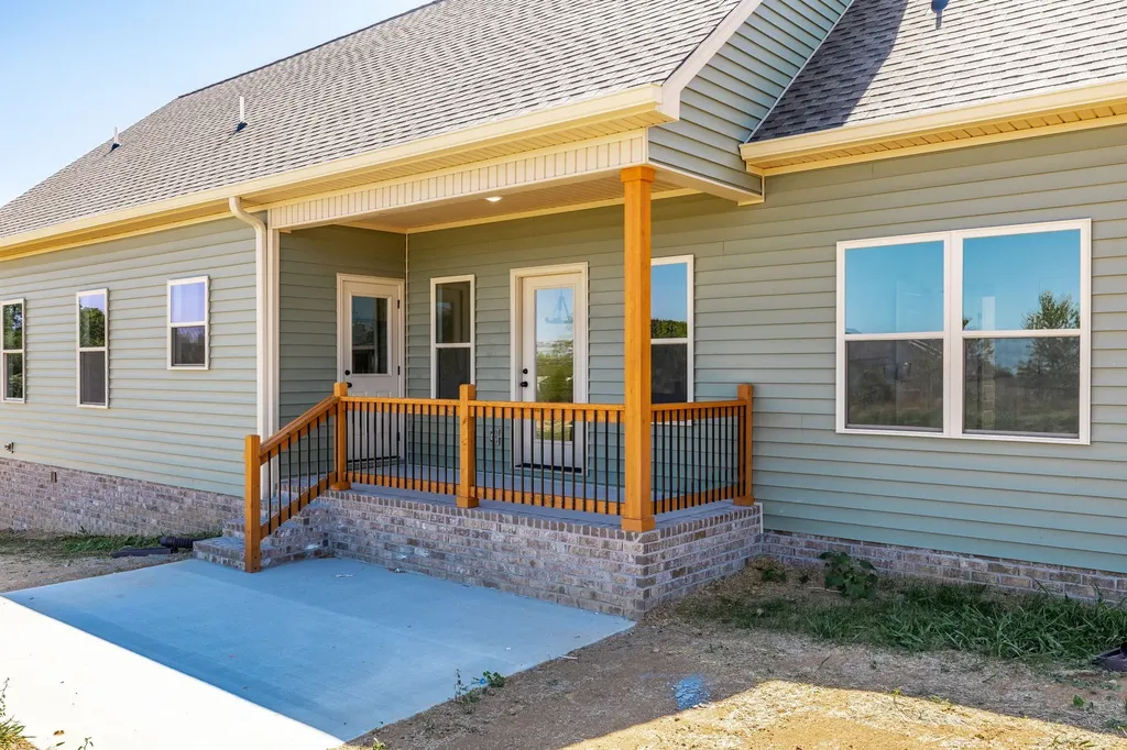 1204 Vickie Lane Portland TN 37148