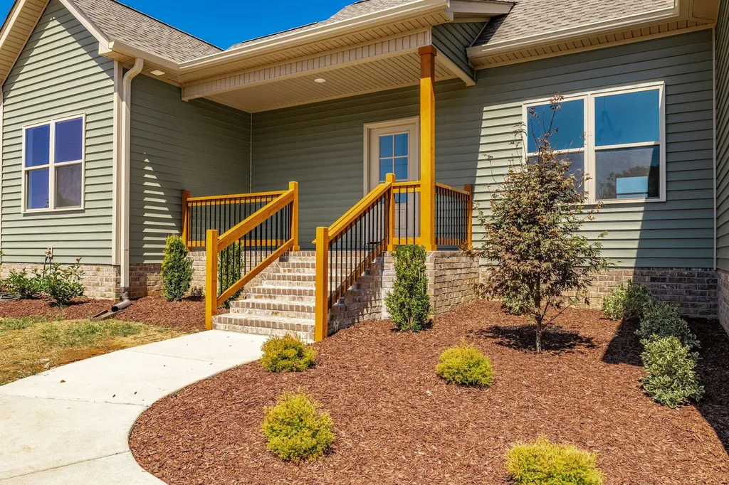 1204 Vickie Lane Portland TN 37148
