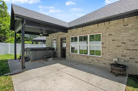 7208 Winding Way Pleasant View TN 37146