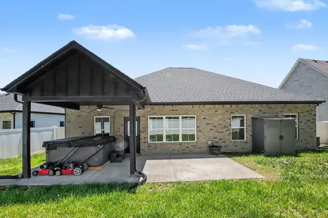 7208 Winding Way Pleasant View TN 37146