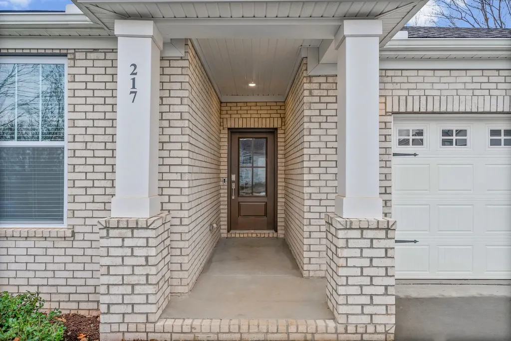 217 Viceroy Drive Clarksville TN 37043
