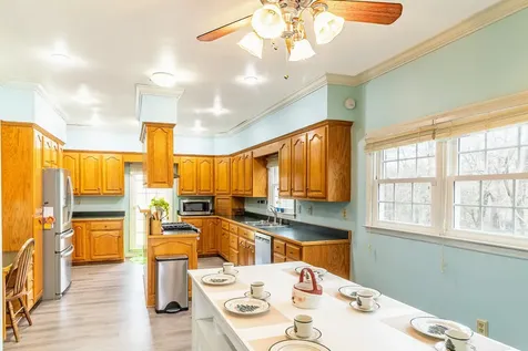 1910 Cedar Creek Road Vanleer TN 37181