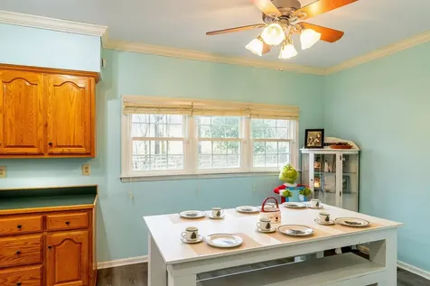 1910 Cedar Creek Road Vanleer TN 37181