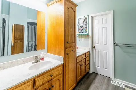 1910 Cedar Creek Road Vanleer TN 37181