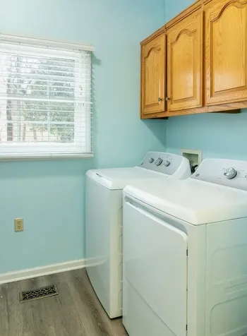 1910 Cedar Creek Road Vanleer TN 37181