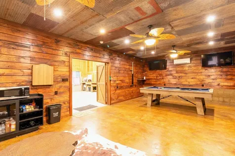 1910 Cedar Creek Road Vanleer TN 37181