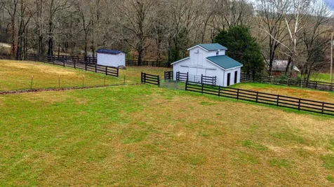 1910 Cedar Creek Road Vanleer TN 37181