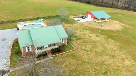 1910 Cedar Creek Road Vanleer TN 37181