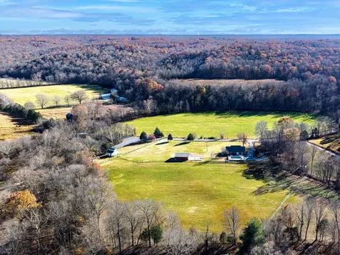 1910 Cedar Creek Road Vanleer TN 37181