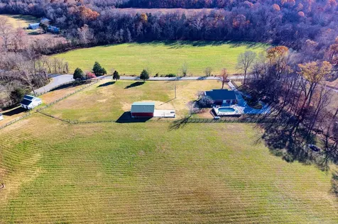 1910 Cedar Creek Road Vanleer TN 37181