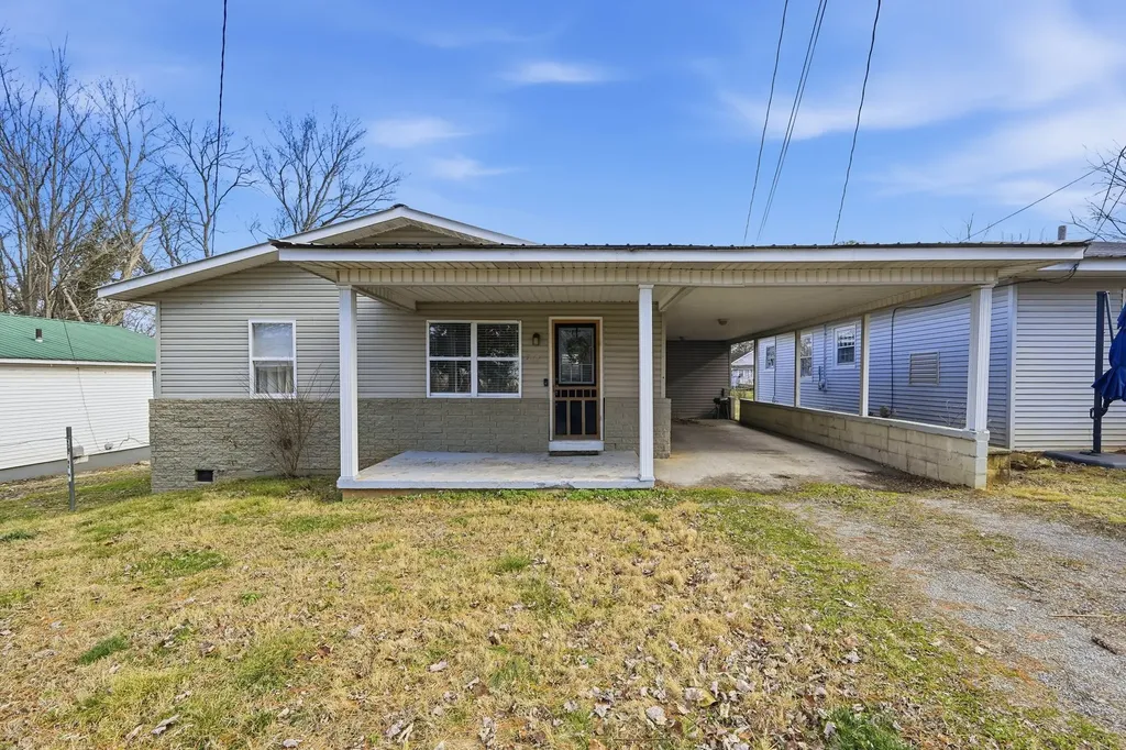 714 N Cedar Street Winchester TN 37398