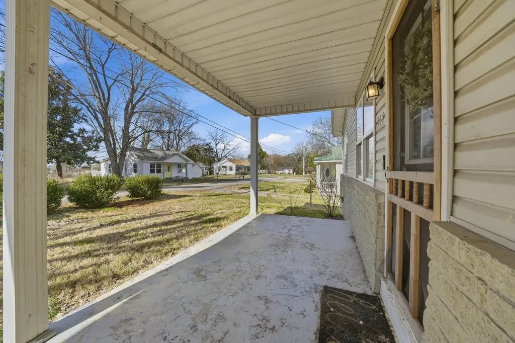 714 N Cedar Street Winchester TN 37398