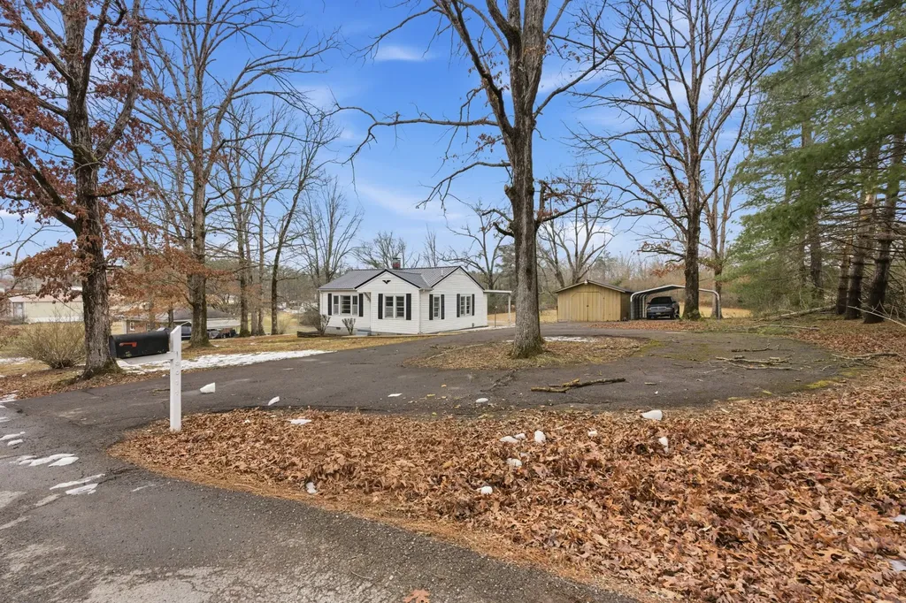 3011 Green Hill Drive Centerville TN 37033