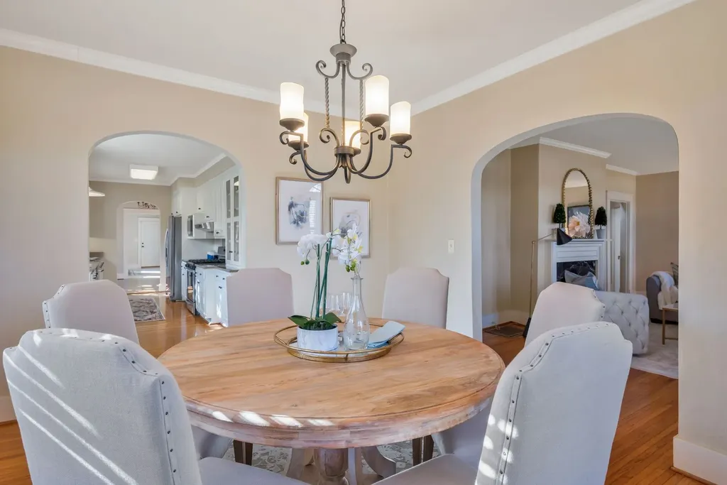 203A Woodmont Circle Nashville TN 37205