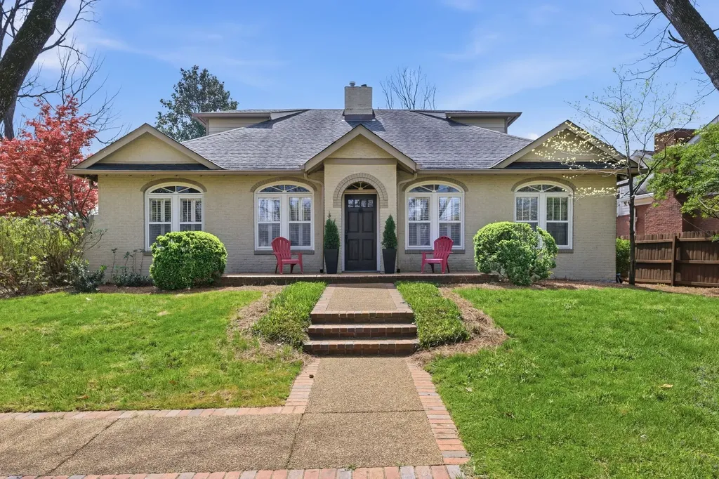 203A Woodmont Circle Nashville TN 37205
