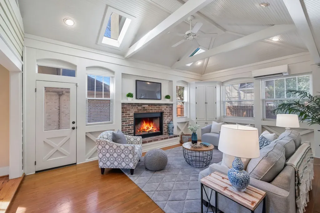 203A Woodmont Circle Nashville TN 37205