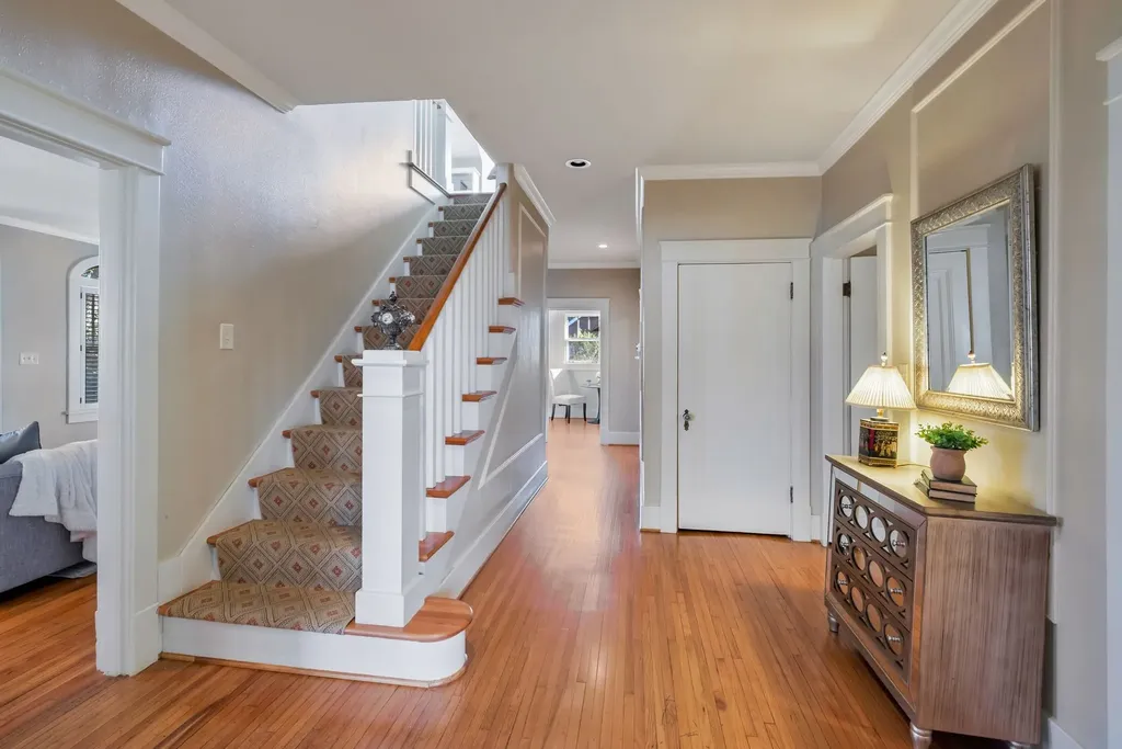 203A Woodmont Circle Nashville TN 37205