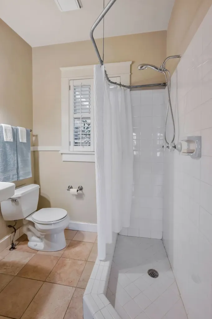 203A Woodmont Circle Nashville TN 37205