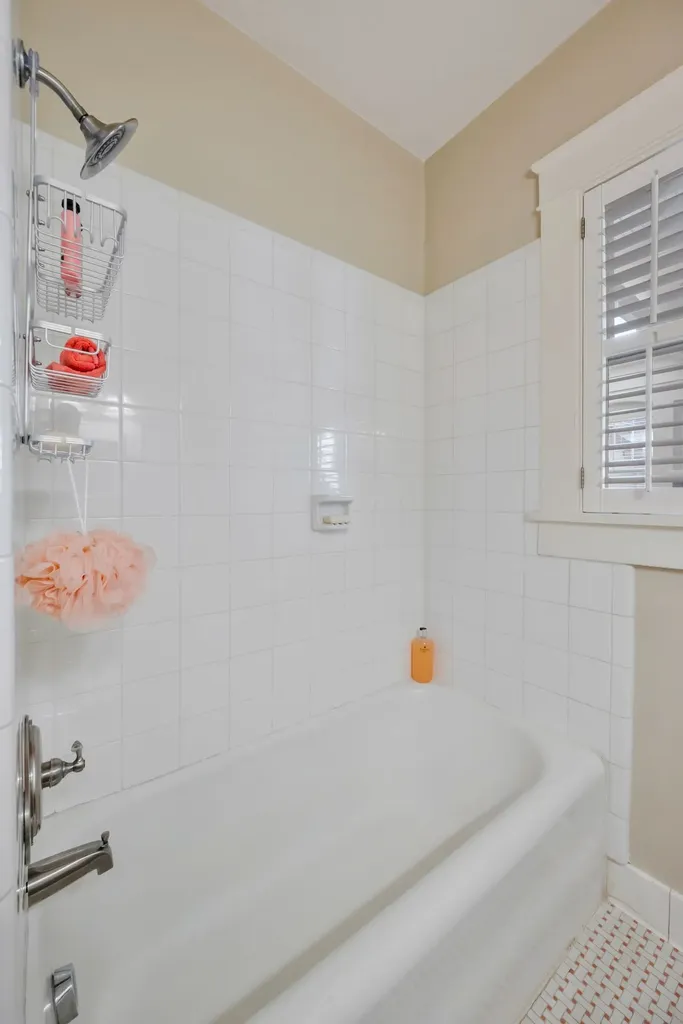 203A Woodmont Circle Nashville TN 37205