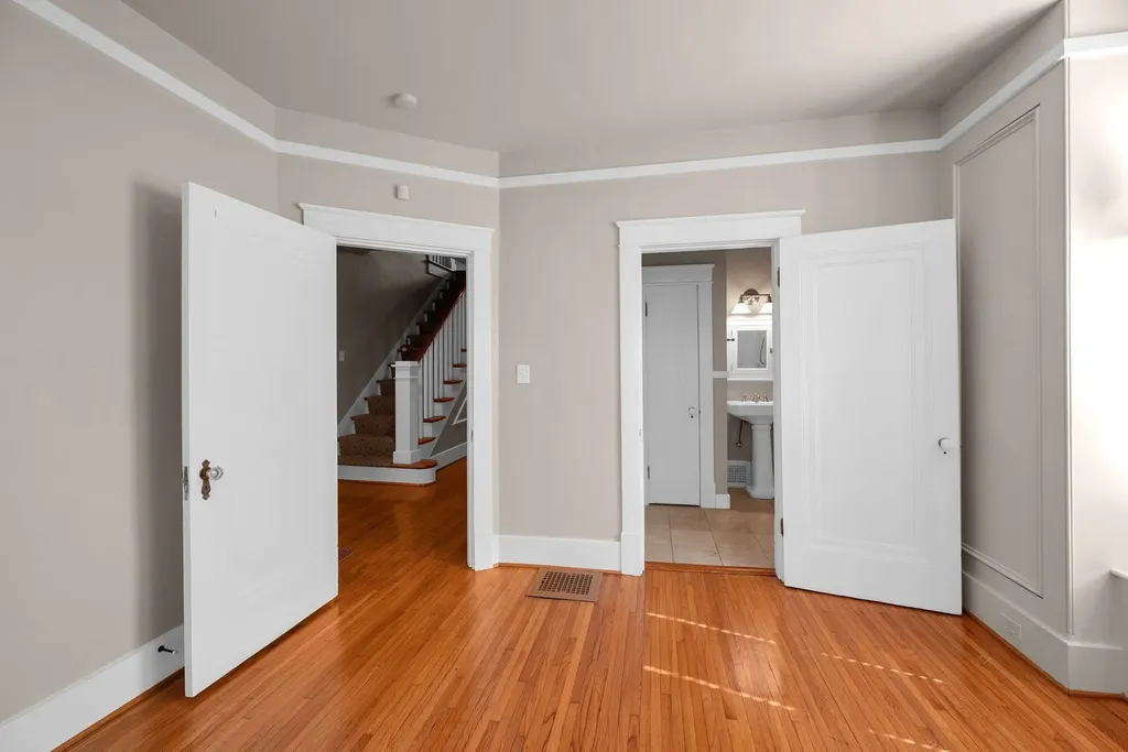 203A Woodmont Circle Nashville TN 37205