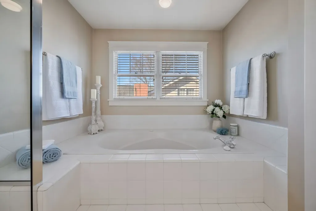 203A Woodmont Circle Nashville TN 37205