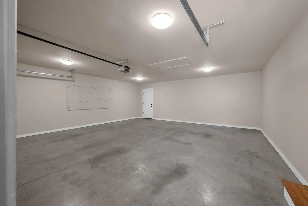 203A Woodmont Circle Nashville TN 37205