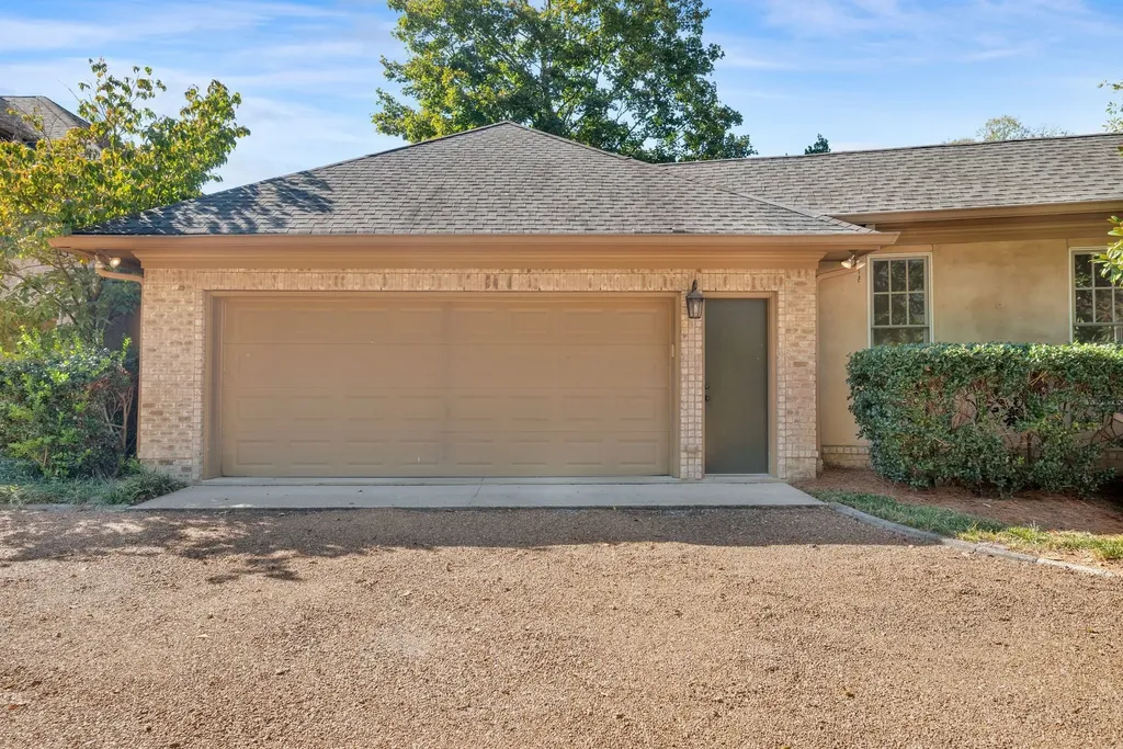 203A Woodmont Circle Nashville TN 37205