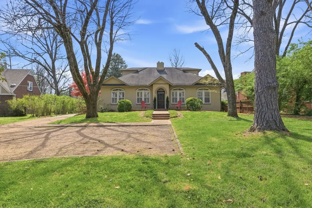 203A Woodmont Circle Nashville TN 37205