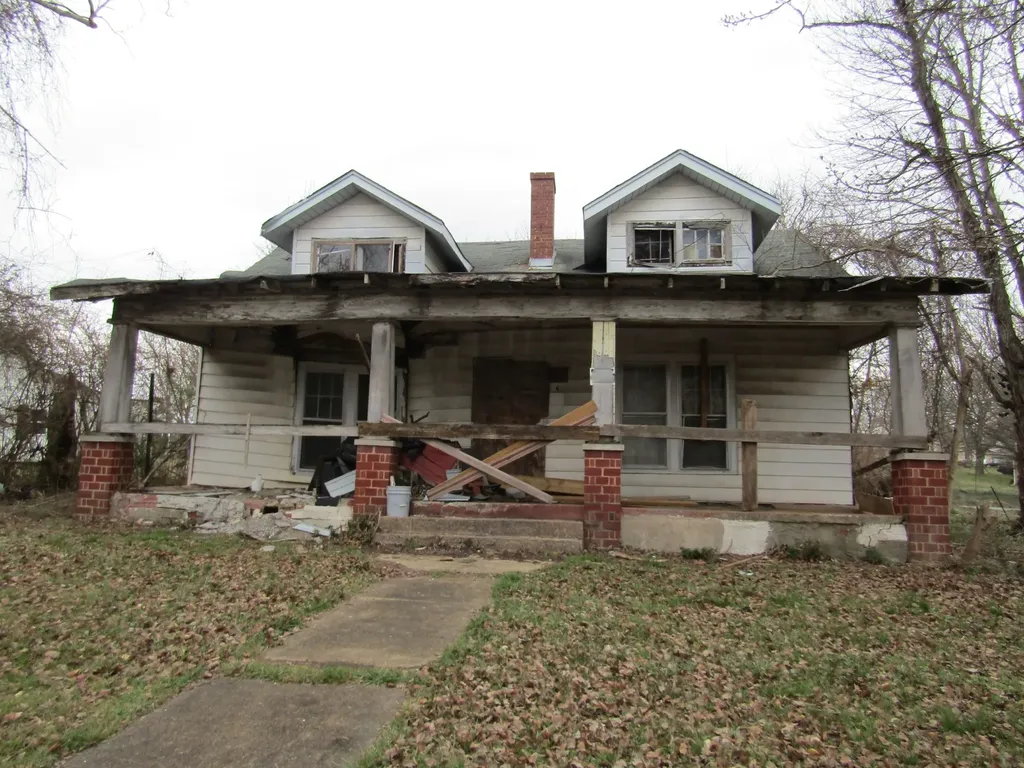 826 W Church Street Lewisburg TN 37091